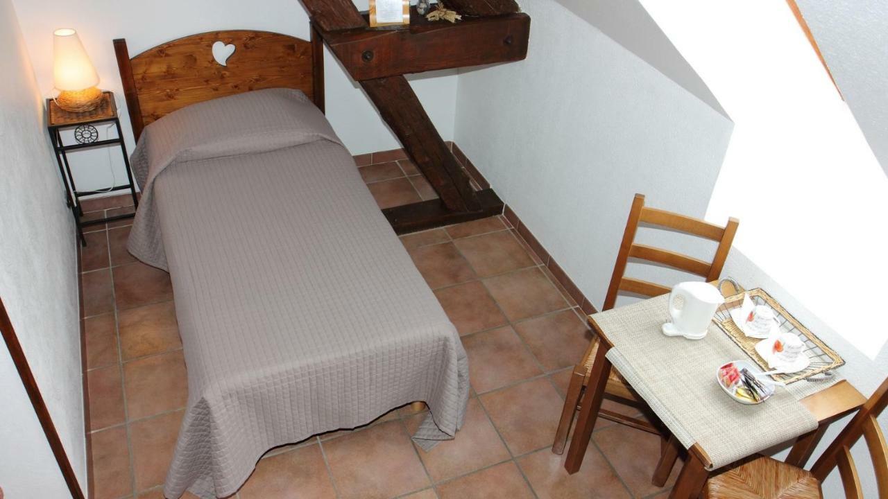 Auberge Du Goutarou Saint-Michel-les-Portes Bagian luar foto